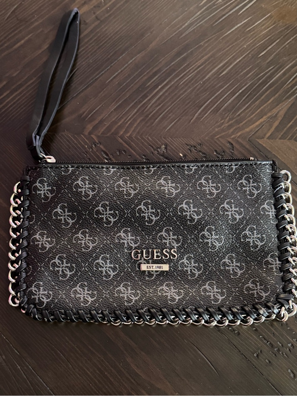 GUESS Black Logo Chain-Trim Wristlet Clutch